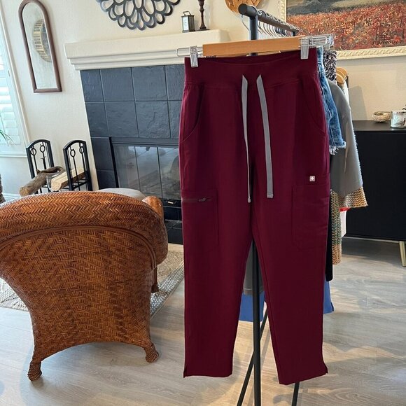 Figs Pants Womens Size XS/P Burgundy Yola Style Joggers Technical Collection - Picture 15 of 16